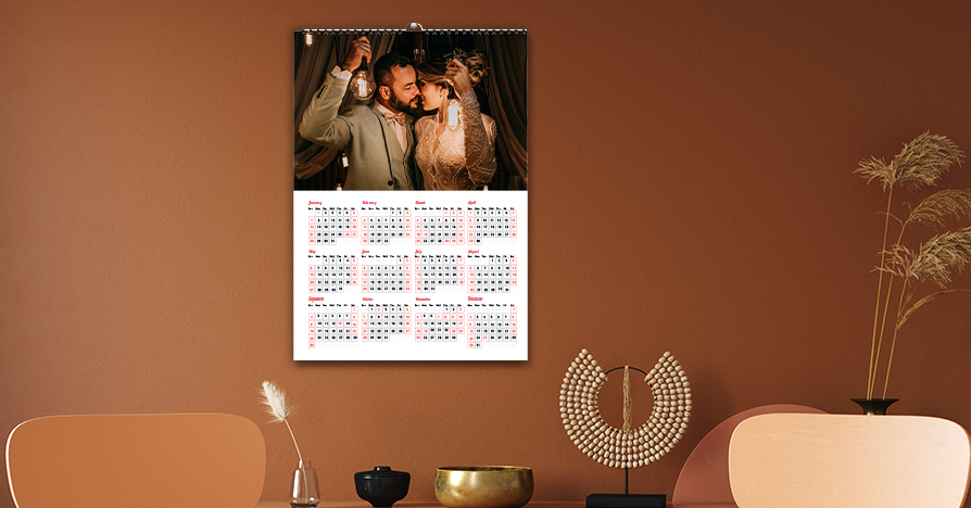 Photo calendar as wedding gifts