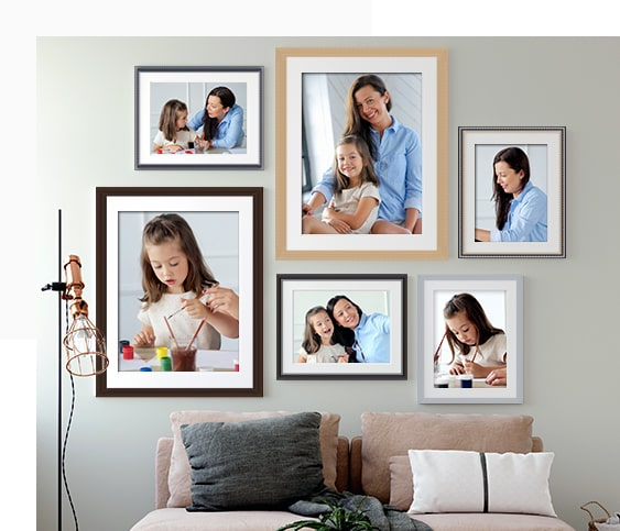 Single canvas frames of mother and daughter