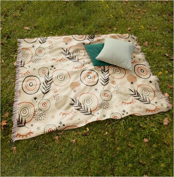 Unique Selling Points of CanvasChamp Photo Blankets
